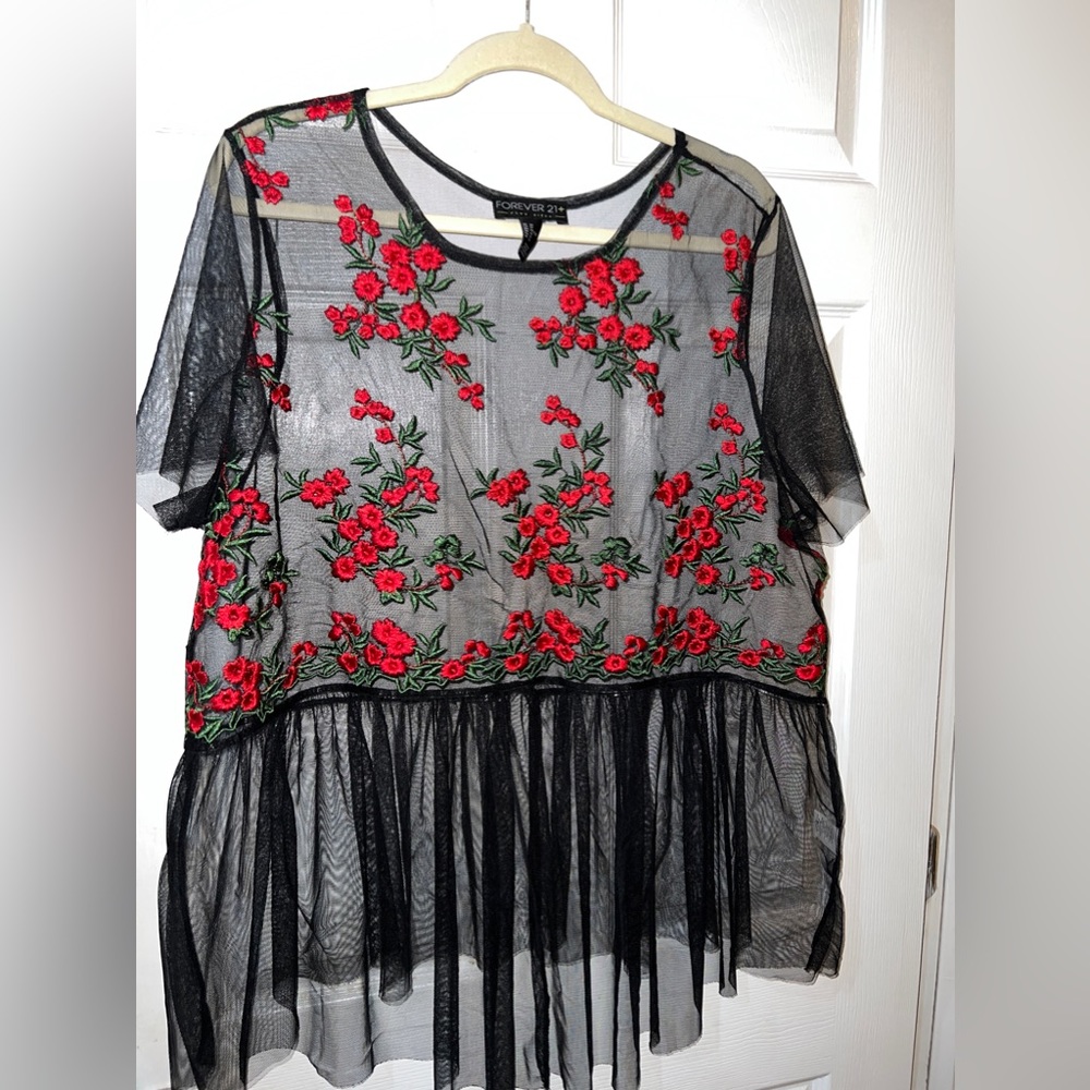 Forever 21+ Top